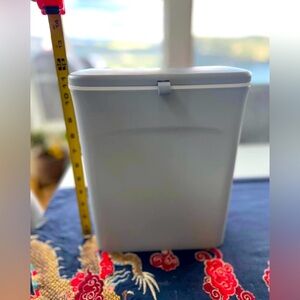 🆕 Hanging Garbage Can (Vehicle)